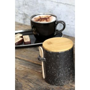 Krukke med lg og ske