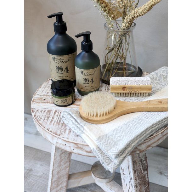 Neglebrste m. pimpsten ternel