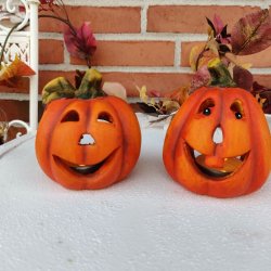 Et st grskar til fyrfadslys, H10,50xW9xD8,50cm