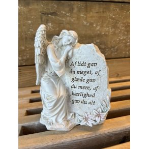 Gravpynt - engel l�ner op ad en sten