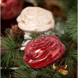 Julekugle - ornament som en rose/blomst med clips - blush rd