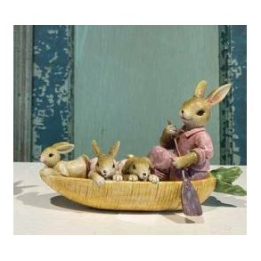 P�skehare med unger i sejlende gulerod