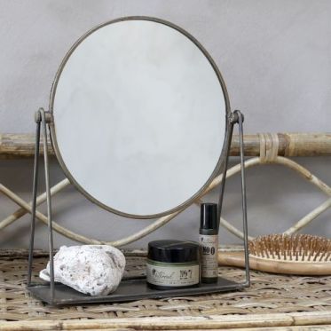 Spejle og pynt til badeværelset