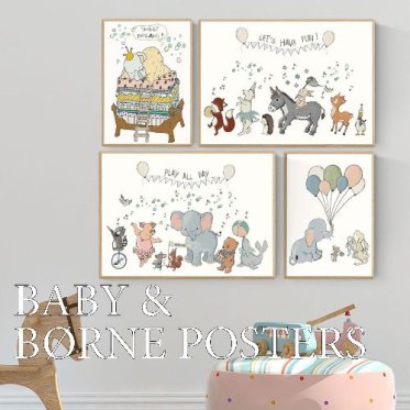 Udvalg af Mouse and Pen b�rneplakater med elefanter, r�ve og balloner indrammet i lyse Hoei rammer over et leget�jstog og en gyngehest.