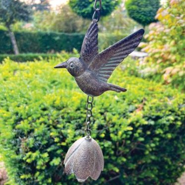 havepynt-vindspil-fugl-klokke-patina-haveinterioer.j