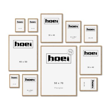 Oversigt over Hoei rammer i forskellige st�rrelser fra 13x18 til 50x70 cm i lyst egetr� og sort tr� med polystyrenglas.