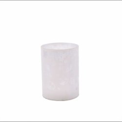 Hvid Hurricane lysestage med motiv og indbygget LED-lys med timer-funktion