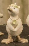 St�ende p�ske�lling i polyresin (Varenr. 10585-2) med h�nderne samlet foran p� 11,7 cm.