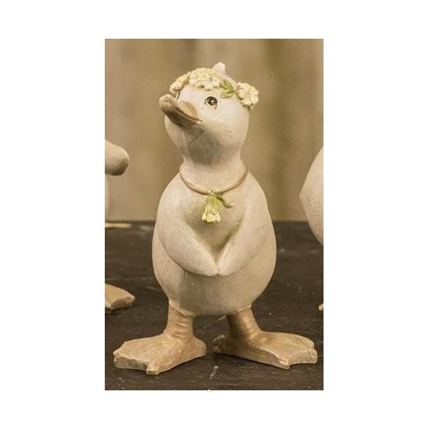 St�ende p�ske�lling i polyresin (Varenr. 10585-2) med h�nderne samlet foran p� 11,7 cm.