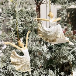 Ballerinaer til oph�ng med arme i forskellige positioner.