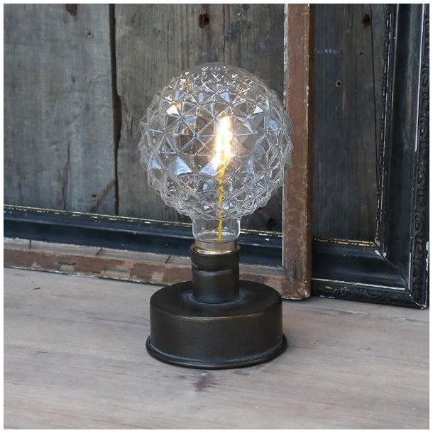 batteridrevet bordlampe i zink med m�nstret glasp�re