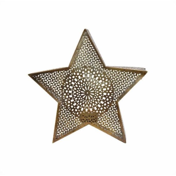 Fritlagt billede p� hvid baggrund af den store stjerne-fyrfadsholder p� H26 cm i antik guld metal.