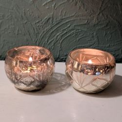 Fyrfadsstage med m�nster