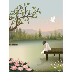 girl-on-the-bridge-plakat-vissevasse-kunsttryk-frilagt En fritlagt ViSSEVASSE plakat med titlen GIRL ON THE BRIDGE, der viser en pige i en hvid kjole p� en tr�bro, omgivet af rosa �kander, en flyvende svane og en gr�n skov.