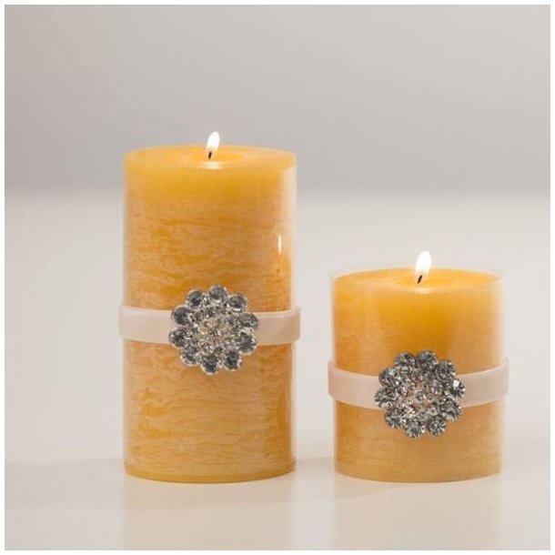 Gult bloklys med diamant og hvidt velourb�nd &ndash; 2 st�rrelser