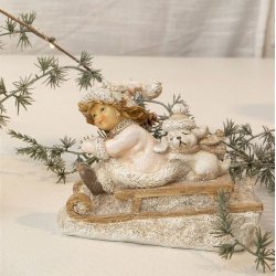 Figurer - pige med hund p� k�lk