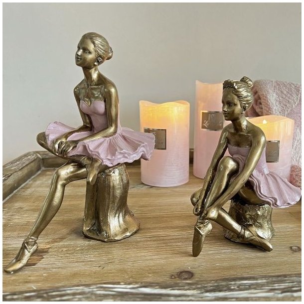 Figur - Ballerinaer i pink kjoler