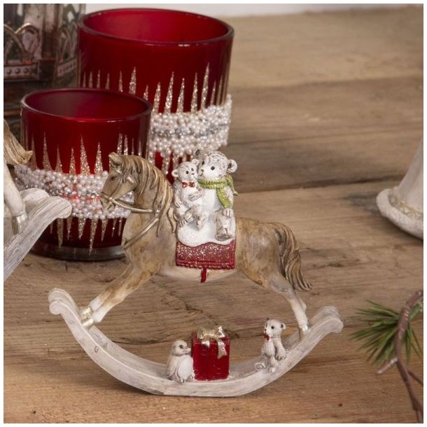 Dekorativ hvid/cremefarvet gyngehest-figur med sm� bamser p� fra La Vida til boligindretning.