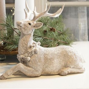 Liggende rensdyr figur fra La Vida &ndash; elegant og rolig juledekorationsfigur.