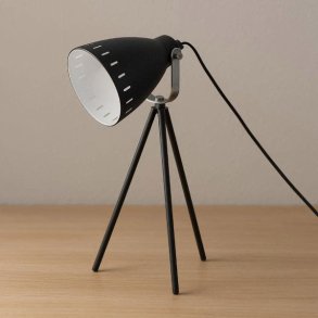 Mat sort trebenet Leitmotiv Mingle bordlampe med justerbar sk�rm og s�lvdetaljer.