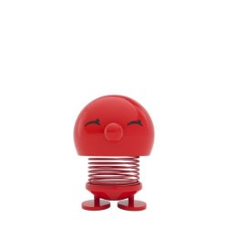 En klassisk r�d Hoptimist Bimble pige i plast med en h�jde p� 13 cm og diameter p� 10 cm, vist med lukkede smilende �jne og en r�d fjeder, fritlagt p� en ren hvid baggrund.