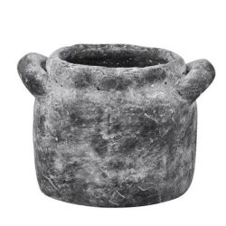 Fritlagt billede af den store rustikke Metz skjuler i cement. Krukken vises i fuld figur mod hvid baggrund med sin karakteristiske m�rke patina.