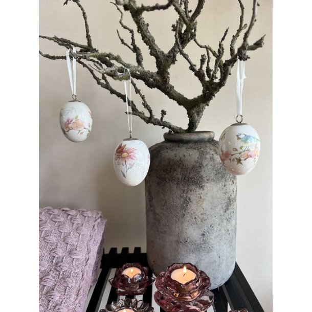 �ske�g fra La Vida oph�ngt p� en troldegren i en rustik krukke