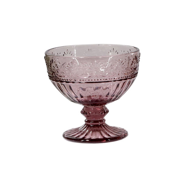 rosa dessertglas fritlagt