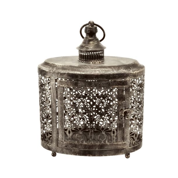 Stor m�nstret metallanterne p� 33 cm i antik brunguld med detaljeret filigranm�nster, vist p� hvid baggrund.