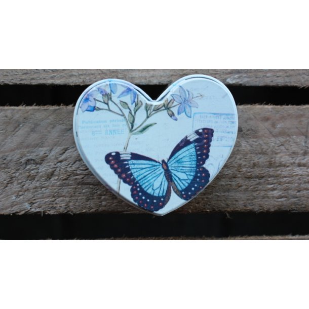 Box i hjerteform m/design Hjertebox bl sommerfugl og blomster