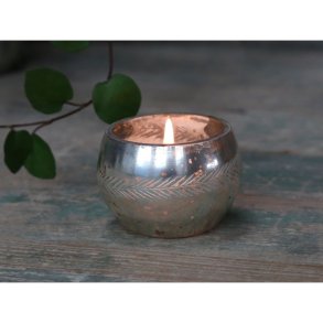 Fyrfadsstage m/blad slibning