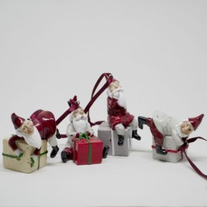 Nisser hnger p julegaver - Harvesttime