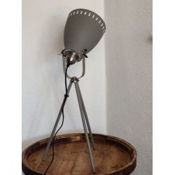 Bordlampe Leitmotiv gr  med 3 ben